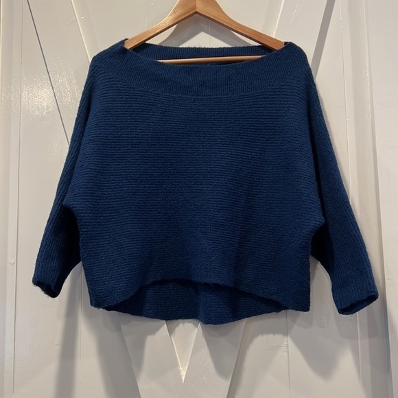 Leith Blue Boat Neck Dolman Crop Sweater Size Small - Picture 1 of 5